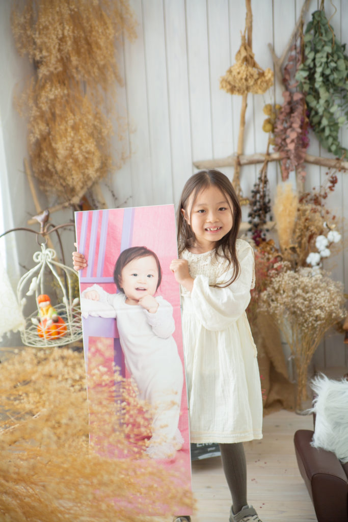 女の子とフォトアルバム