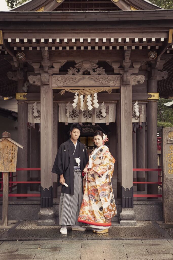諏訪神社で婚礼